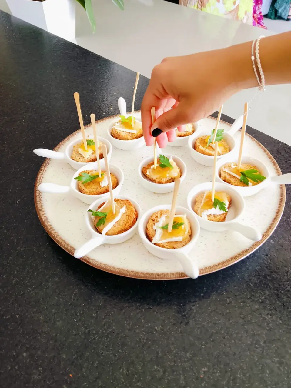 Canapés gourmet para coquetel de aniversário adulto em Belo Horizonte.